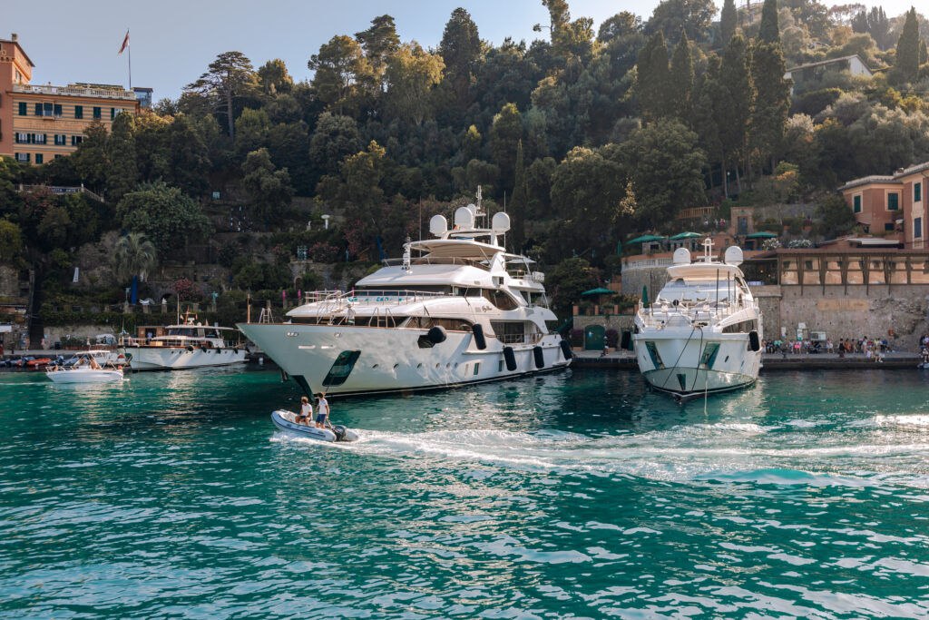 yacht chartering