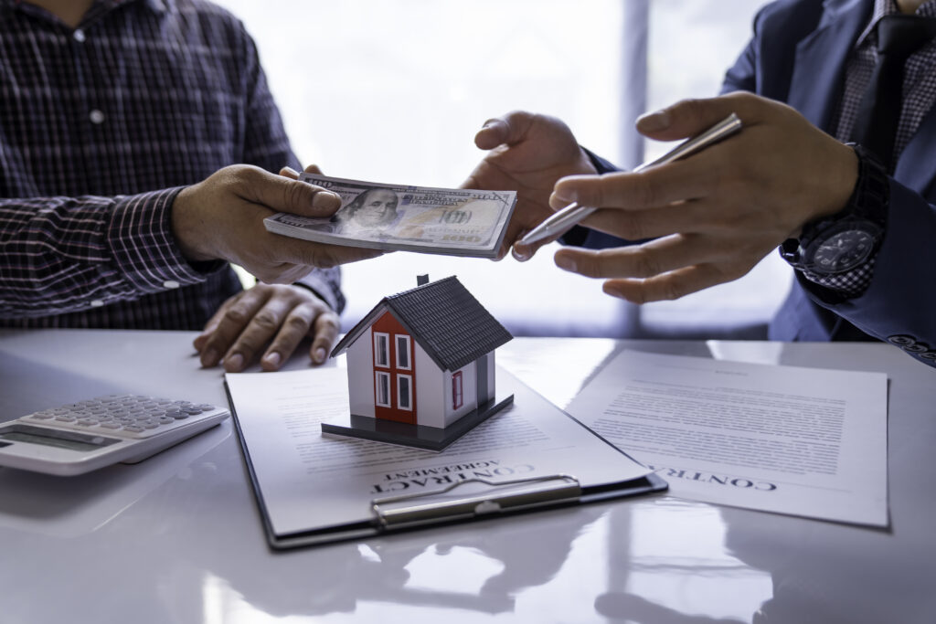 how do bridge loan works