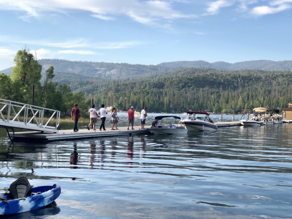 bass tracker boats