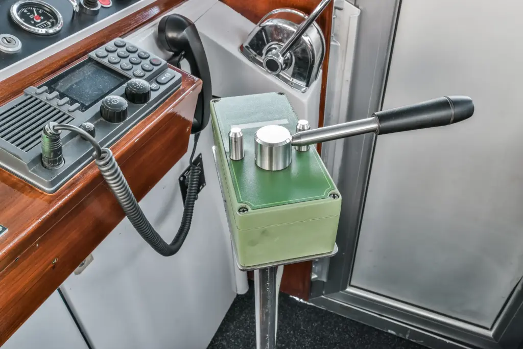 Does Boat Motor Charge Battery Alton New Hampshire