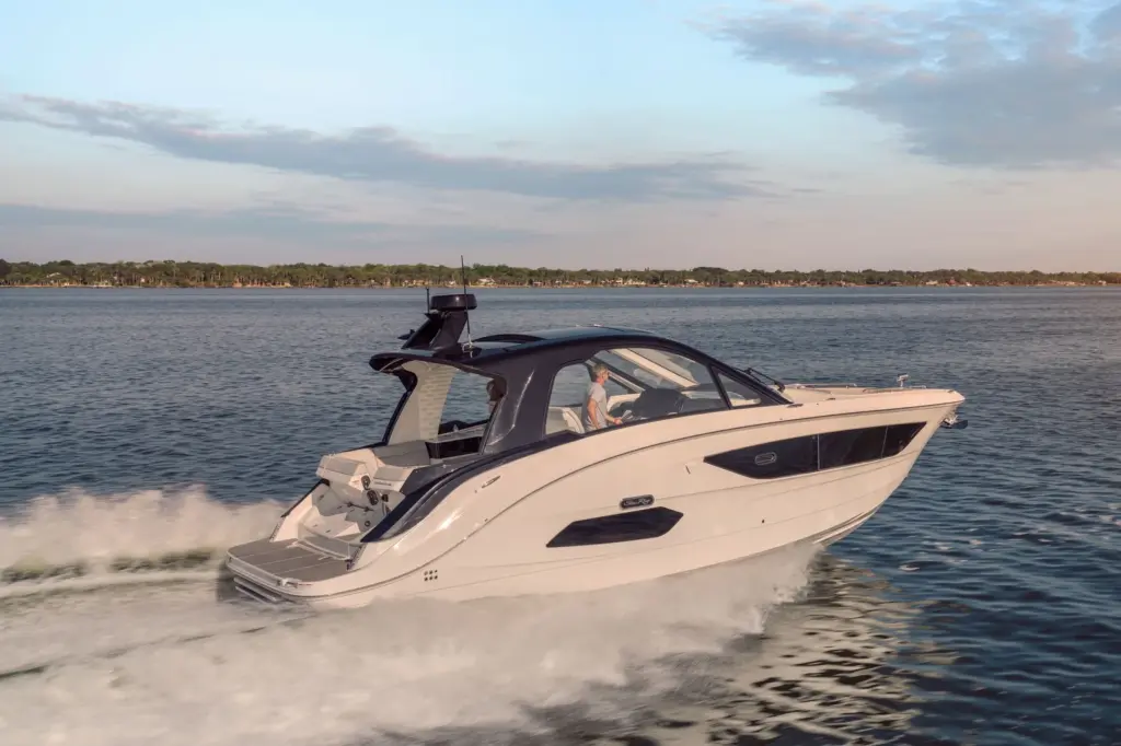 searay sundancer 370 boat
