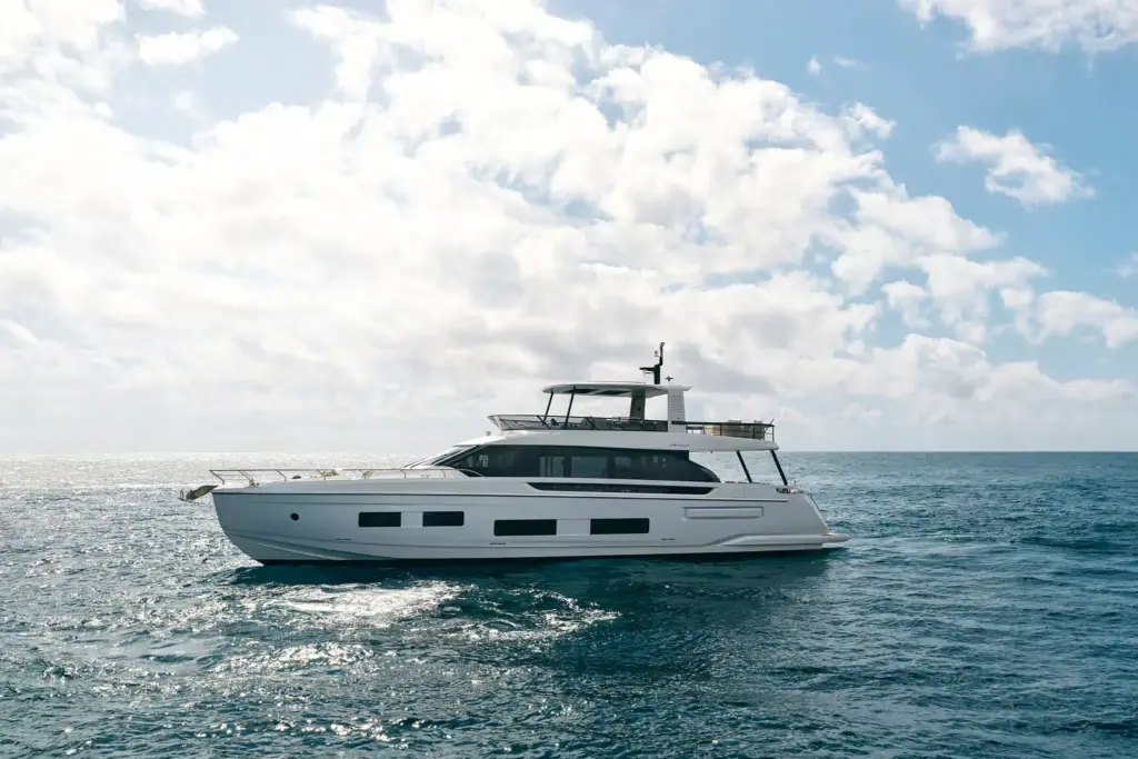 Fly series Azimut Yachts Float Finance