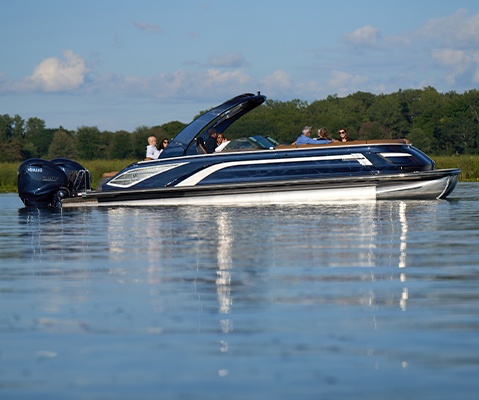 QX Line Bennington Boats