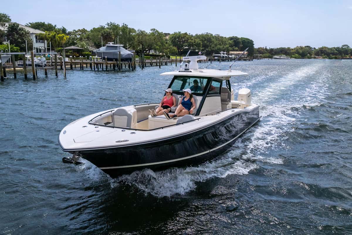 Scout Boats 377lxf