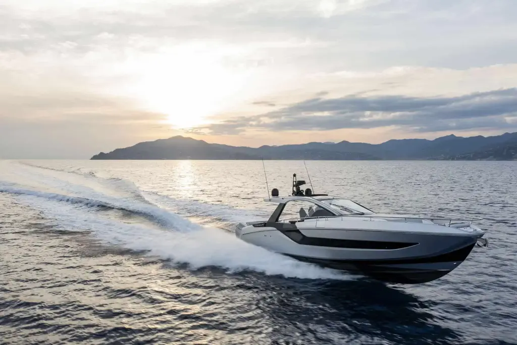 Verve 48 Azimut Yacht Float Finance