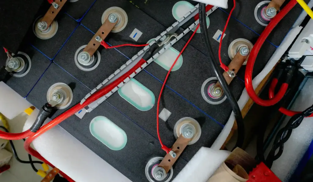 What To Do With Boat Batteries In Winter Farmington NH