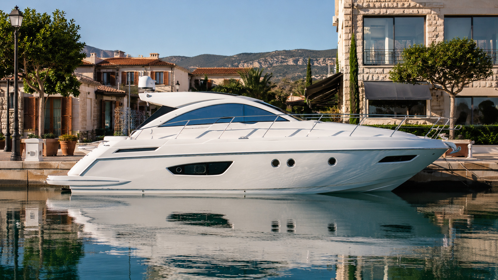 azimut atlantis 45 luxury marina 01