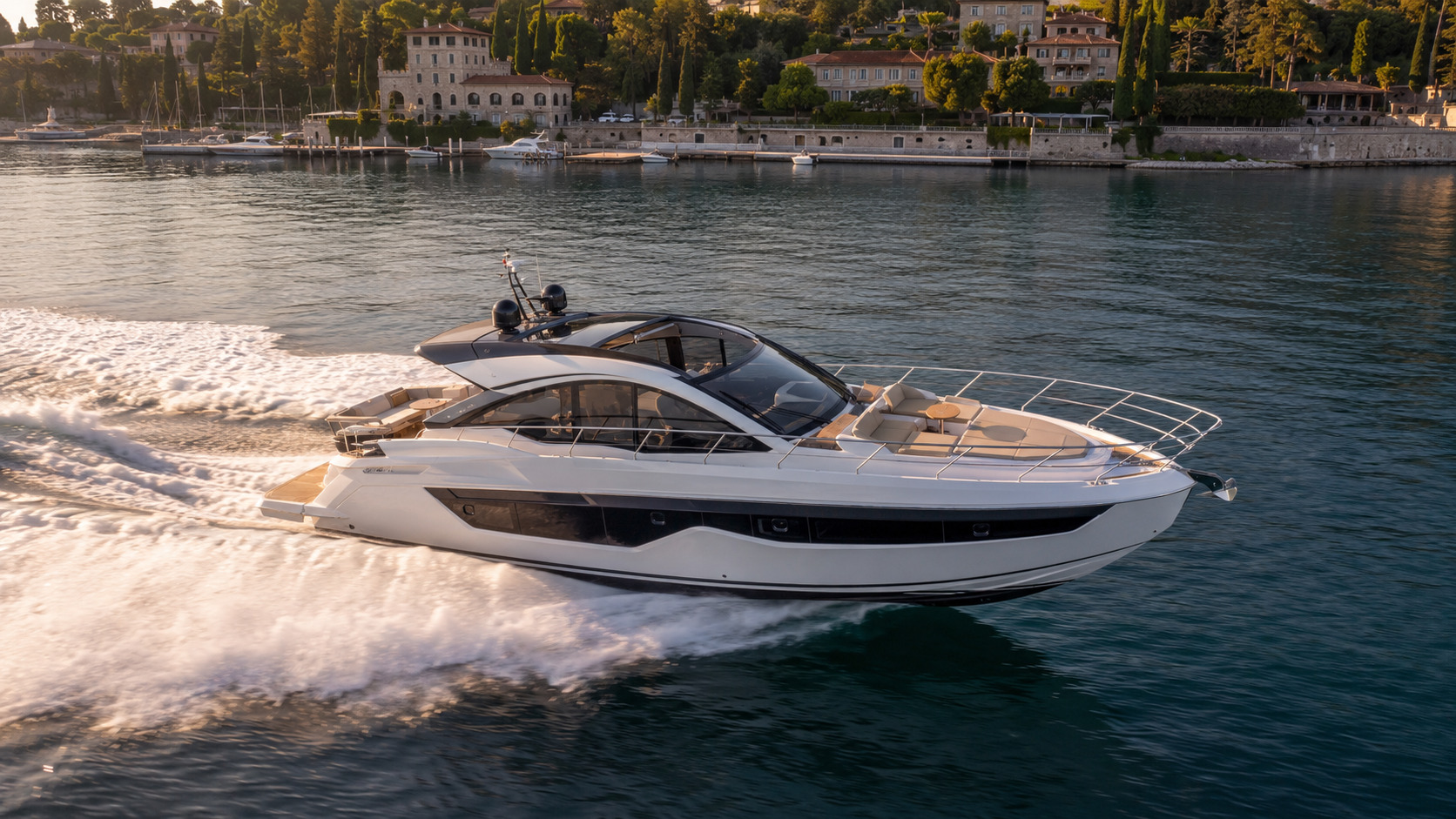 azimut atlantis 51 hero exterior 02