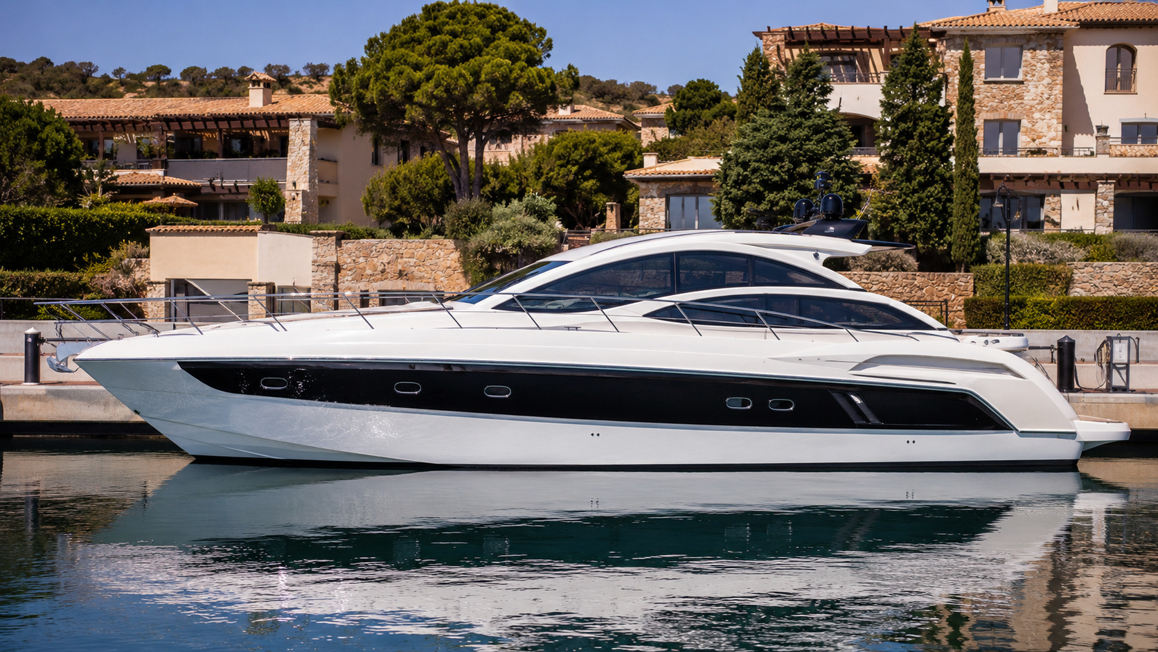 azimut atlantis 51 luxury harbor 01
