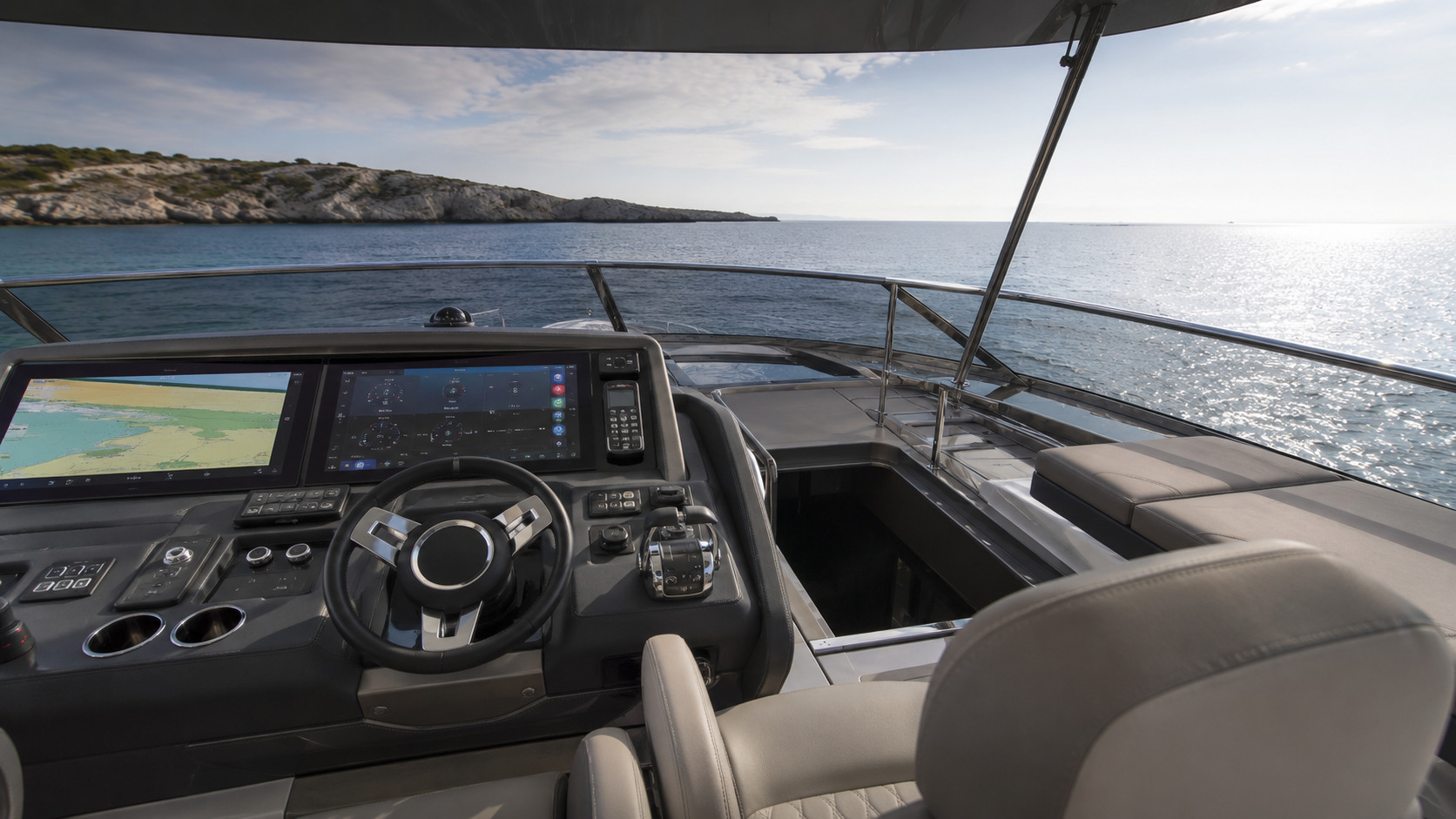 azimut fly 62 flybridge helm 01