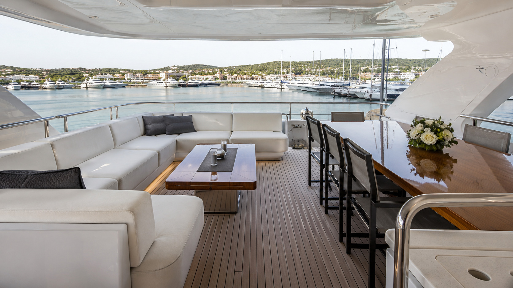azimut fly 68 upper deck social 01