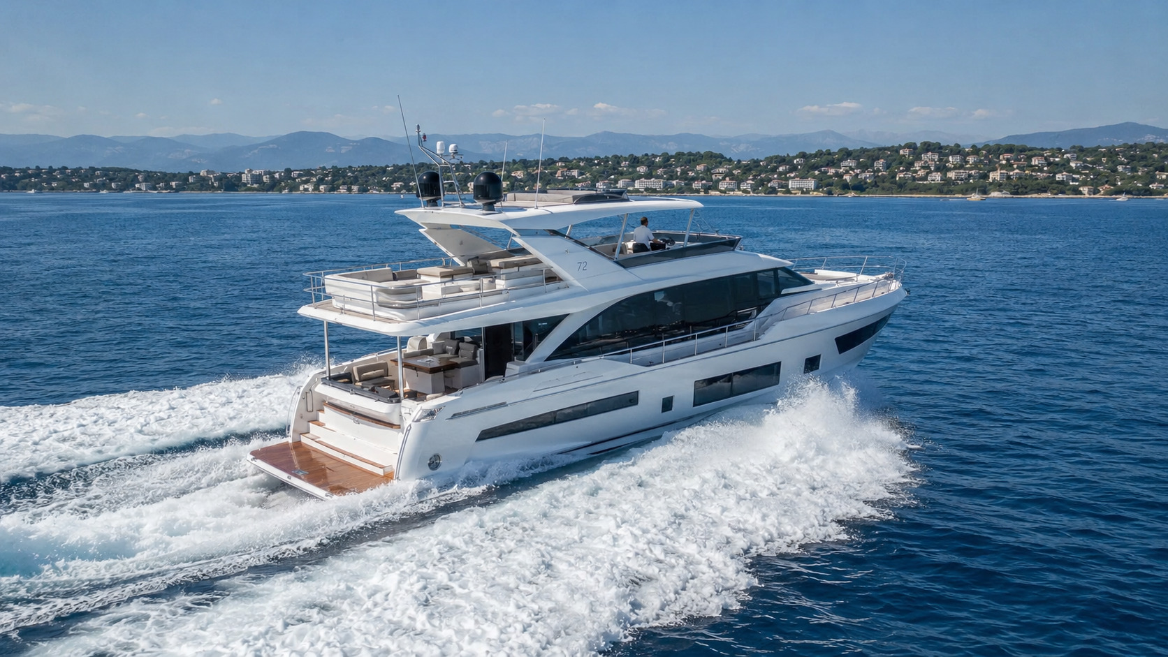 azimut fly 72 sunset running angle 02