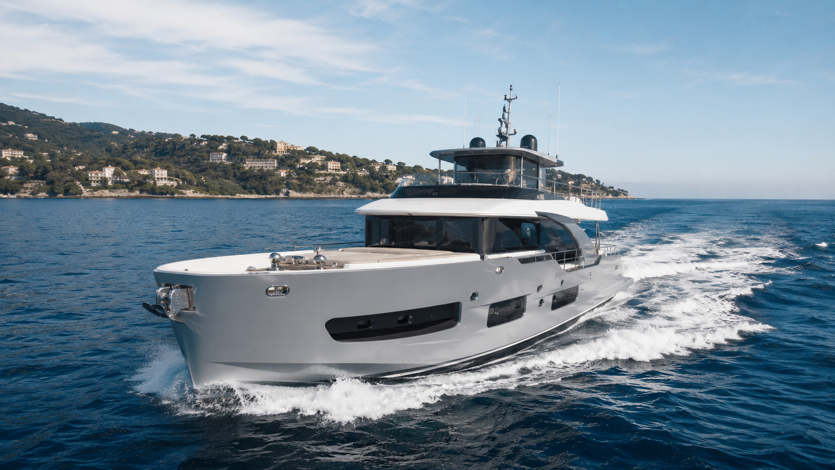 azimut magellano 30m voyager hero 04