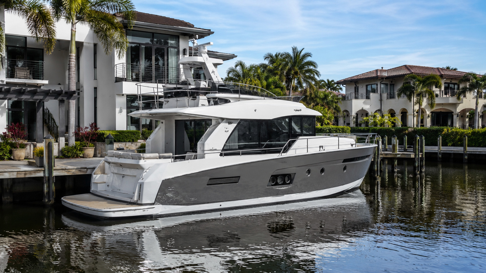 azimut magellano 60 marina dockside profile 03