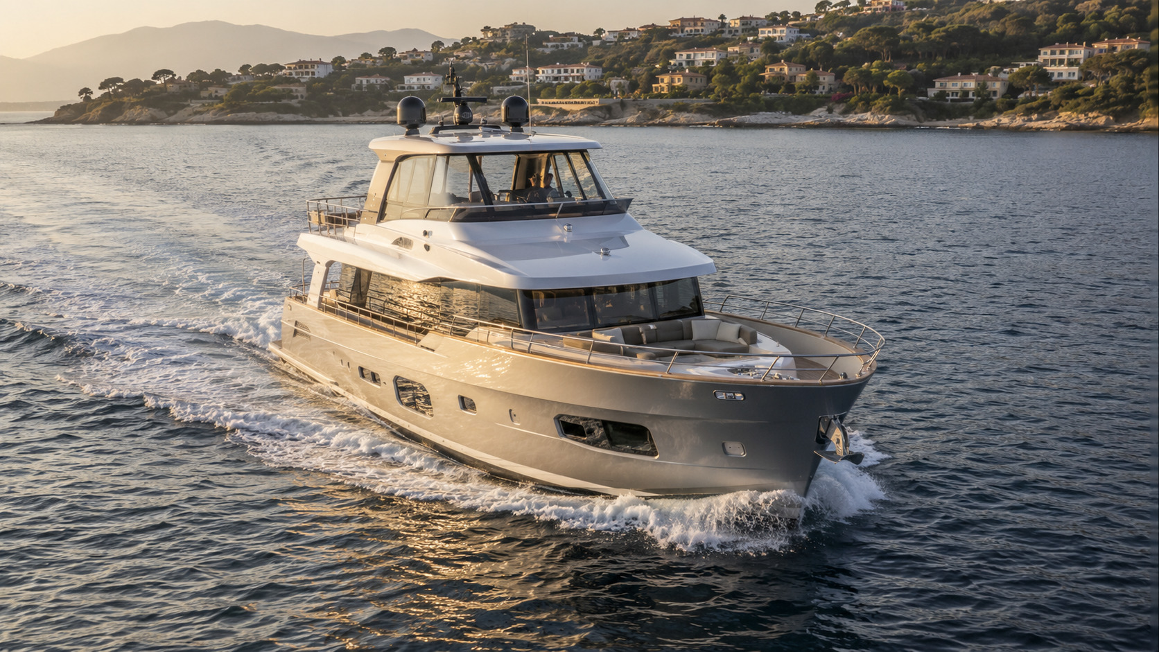 azimut magellano 60 voyager hero 02