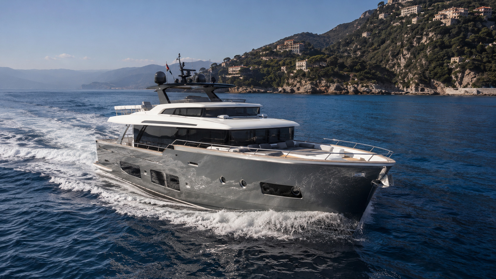 azimut magellano 66 voyager hero 04