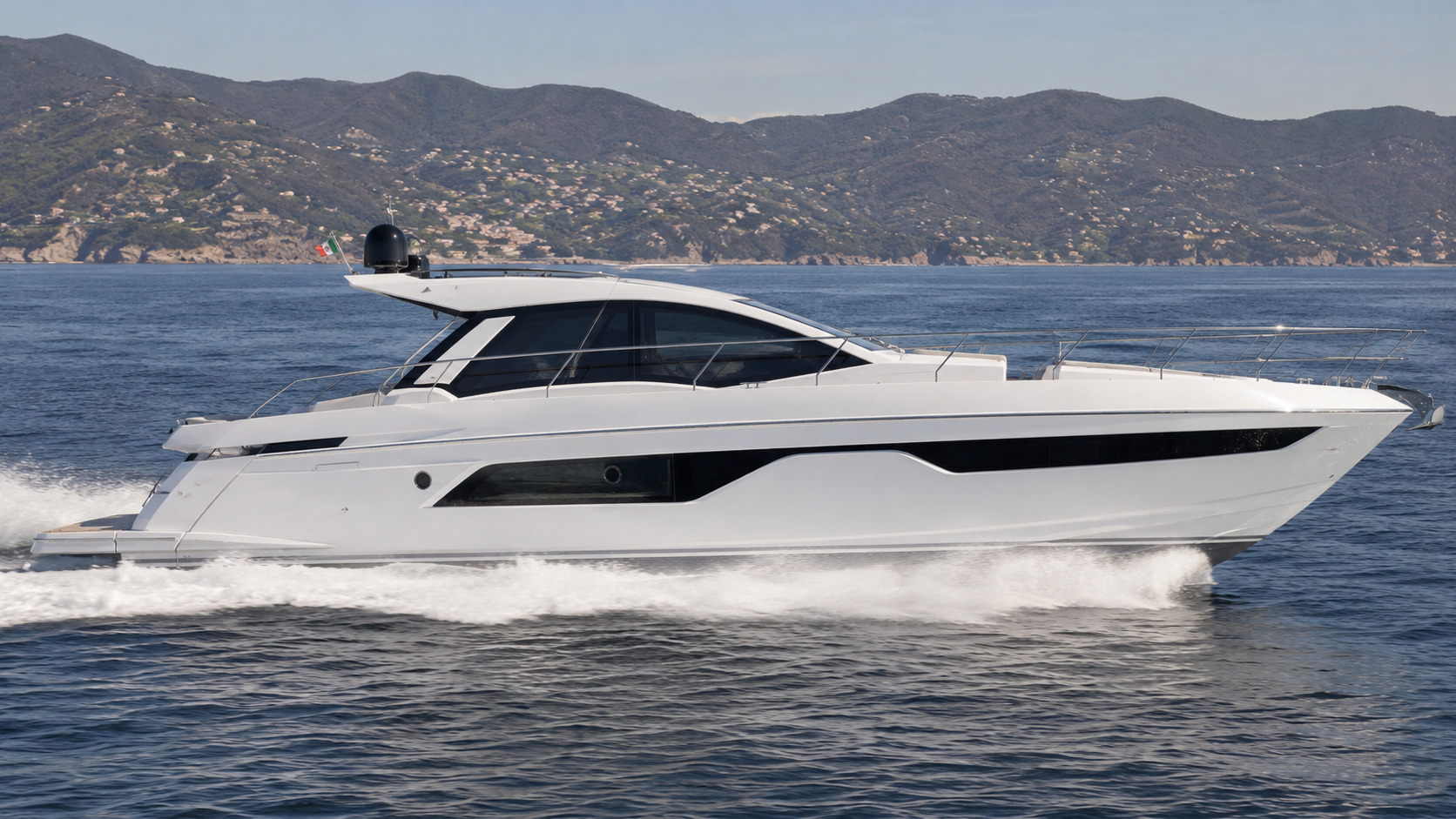 azimut s7 running side profile 03