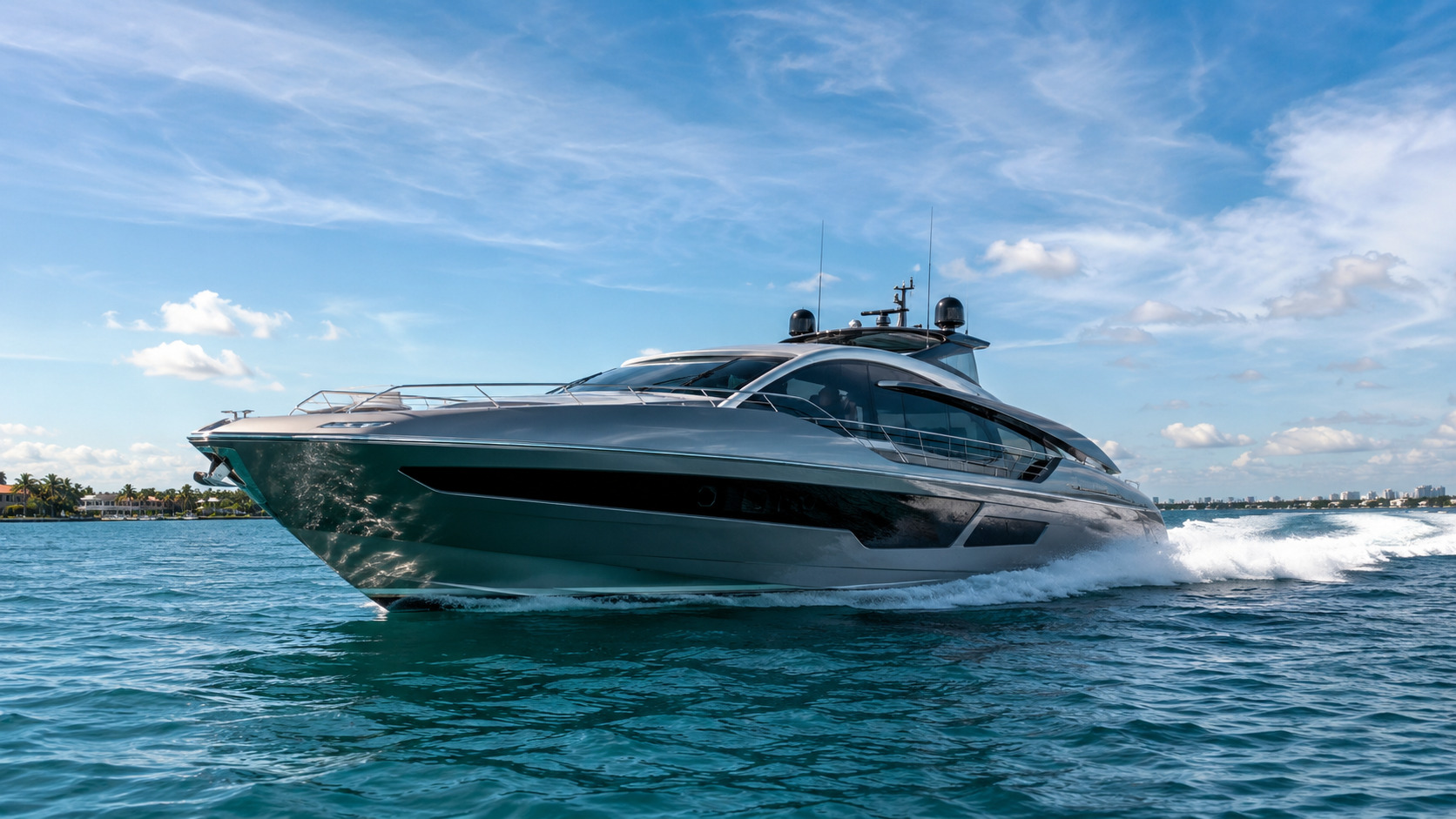 azimut s8 aggressive hero running 02