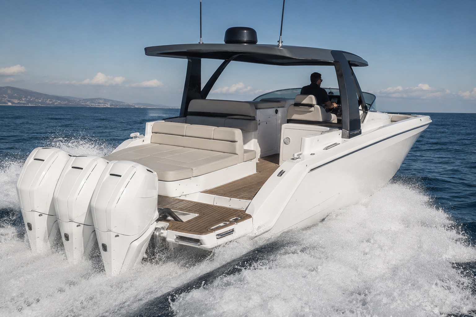 azimut verve 48 outboard stern quarter 01