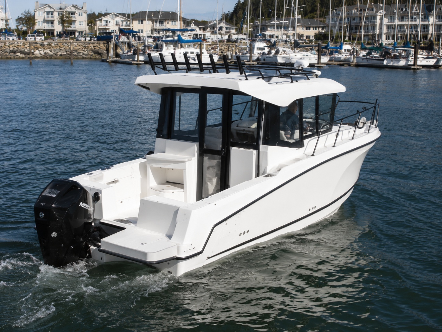 bayliner t23 pilothouse marina cruising profile 10