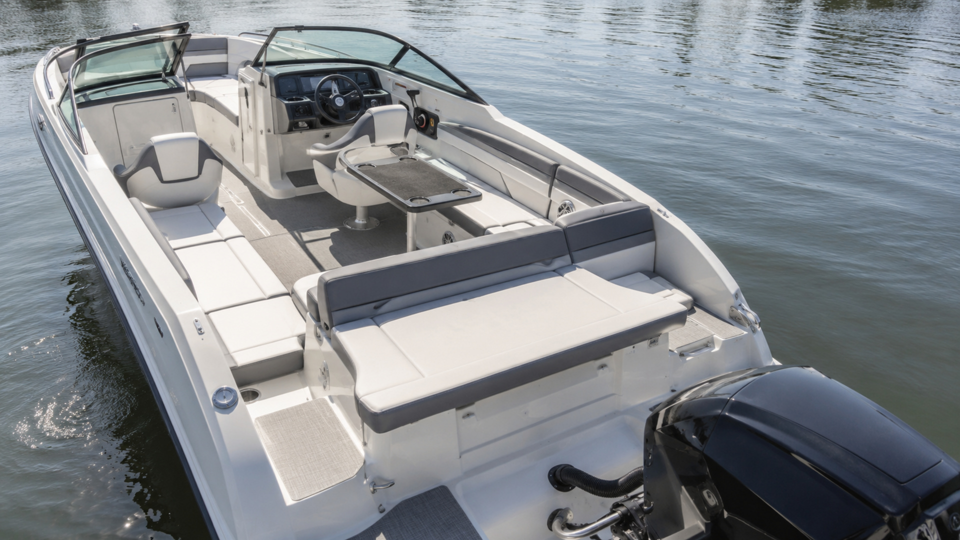 bayliner vr6 outboard 09