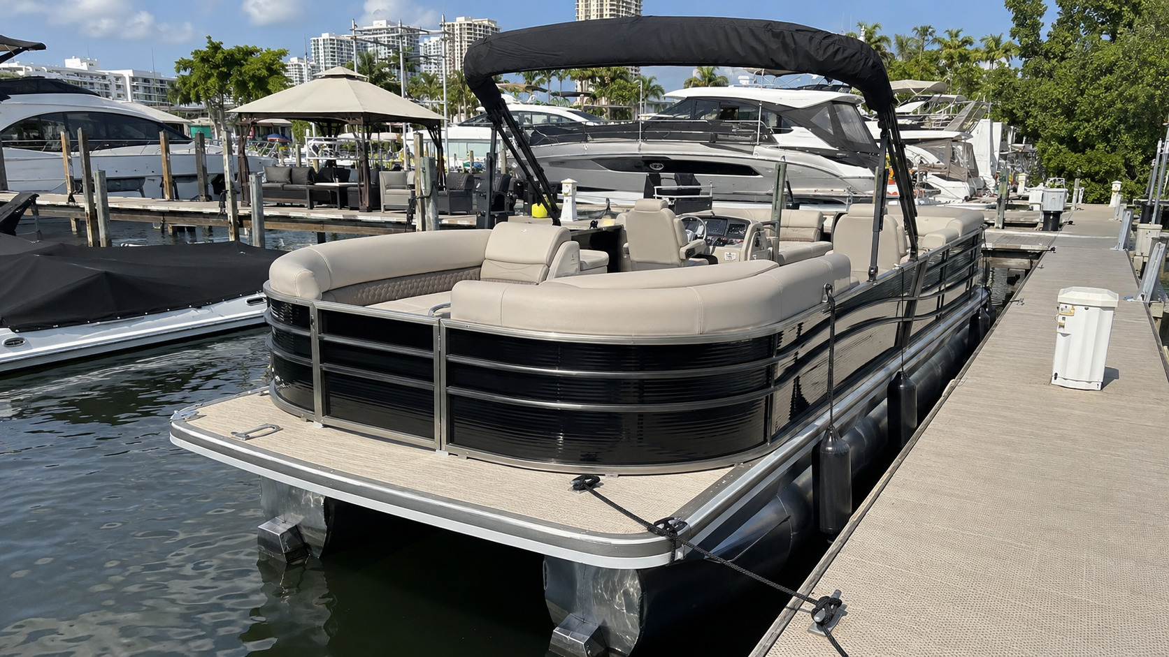 bennington 21 lsr dockside 01