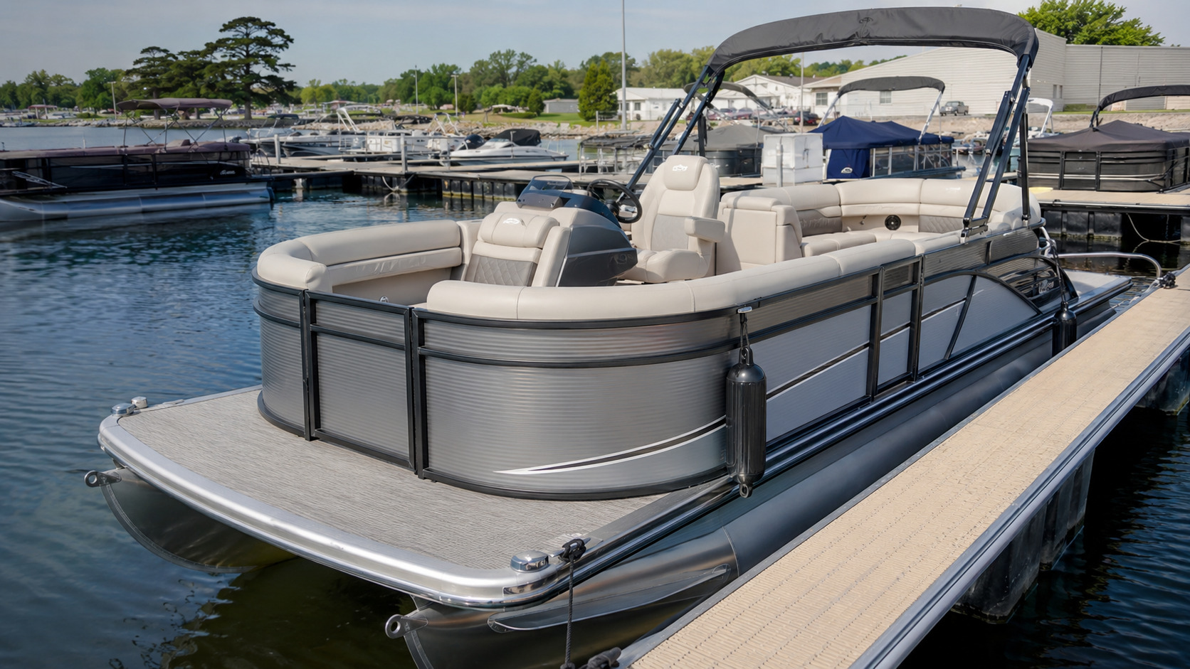 bennington 22 lfb dockside 01