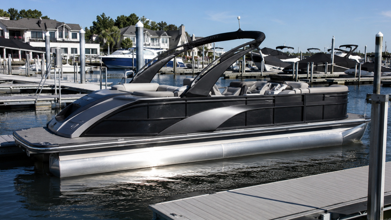 bennington 23 lfb dockside 01