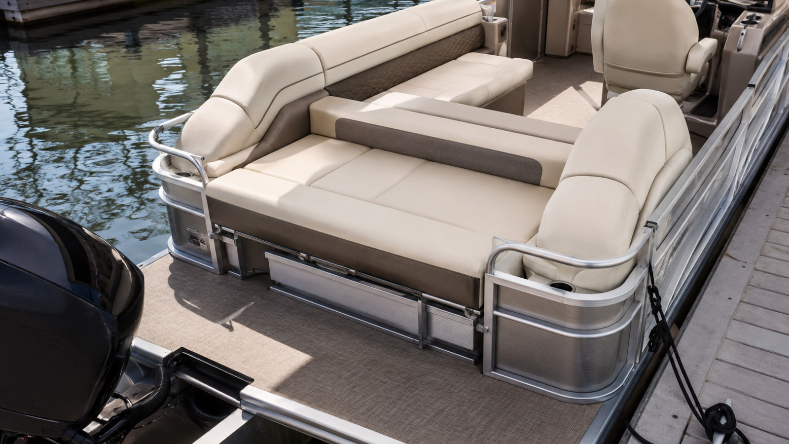 bennington 23 lsb aft layout 01