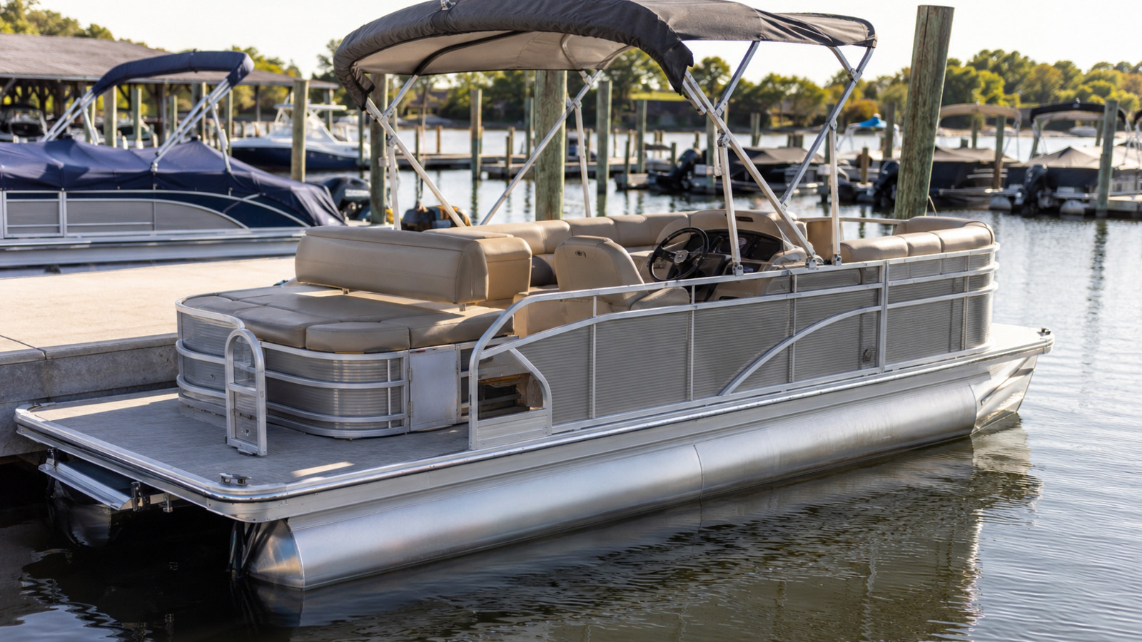 bennington 23 lsb dockside 01