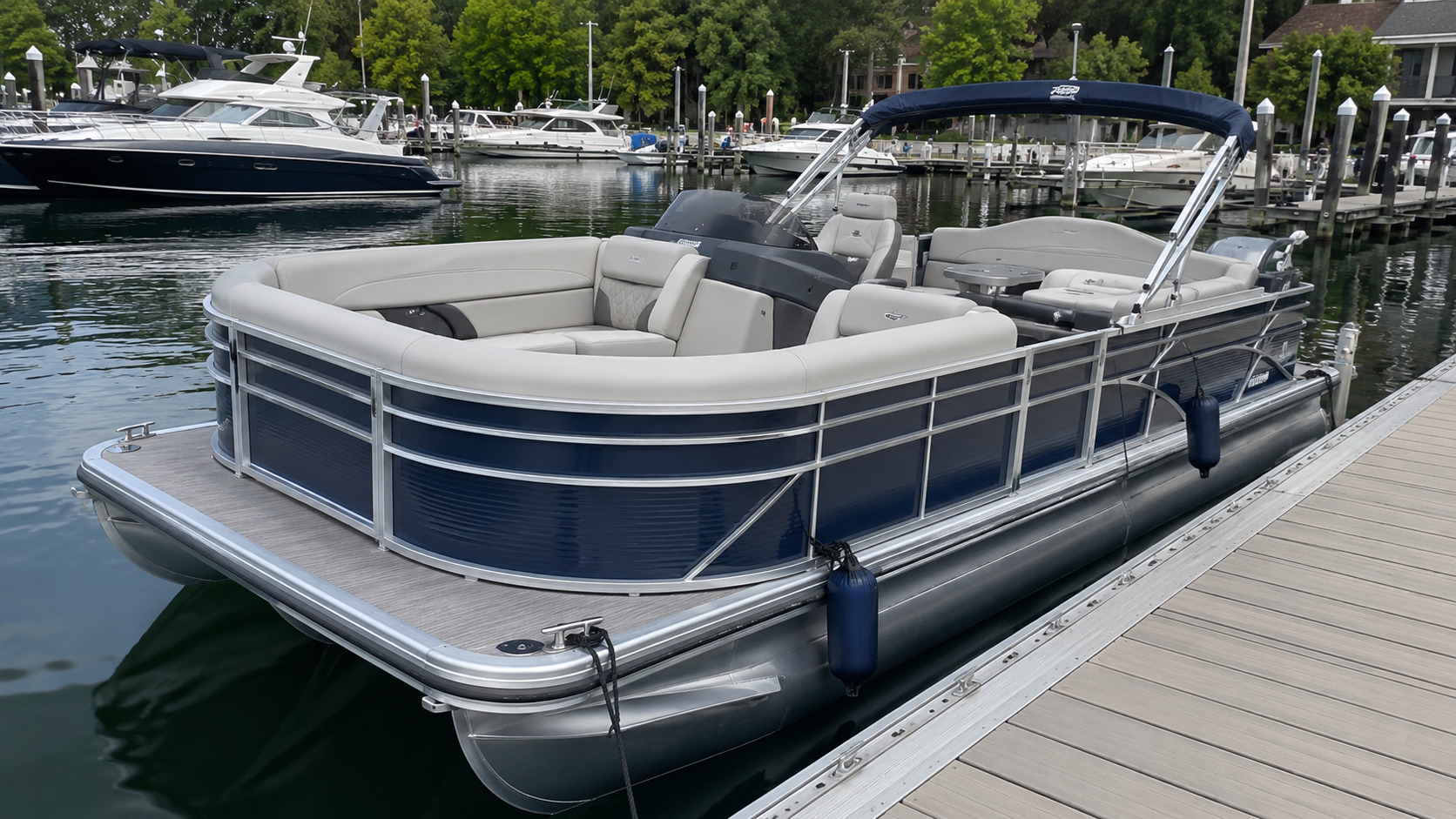 bennington 23 ltsb dockside 01