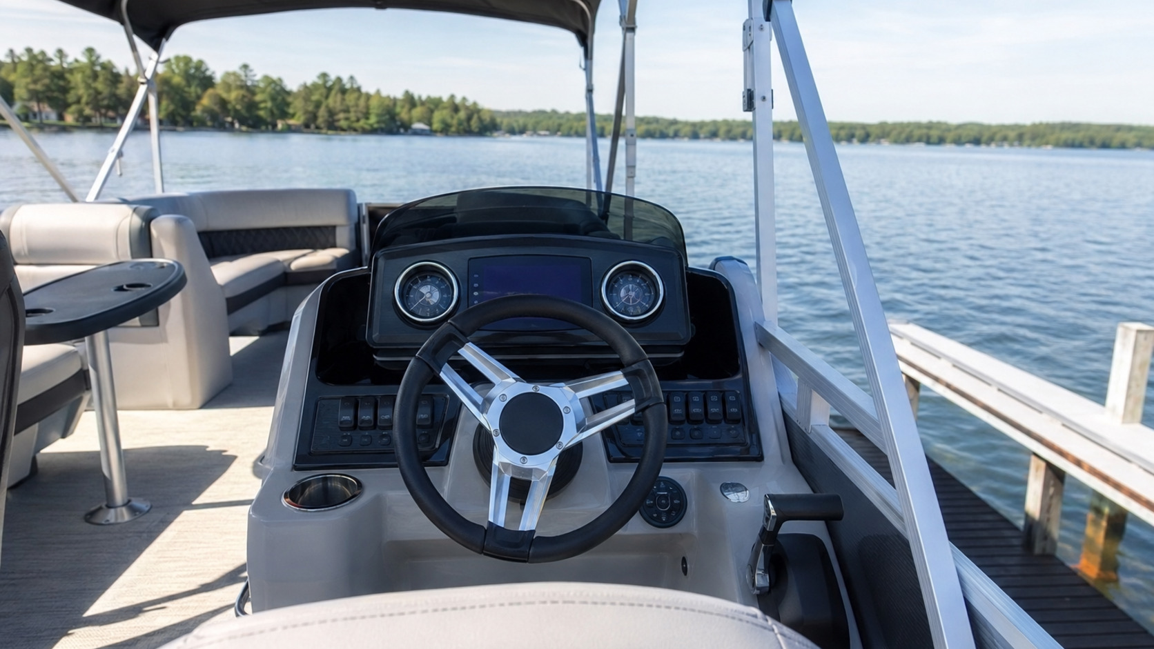 bennington 25 lfb helm detail 19