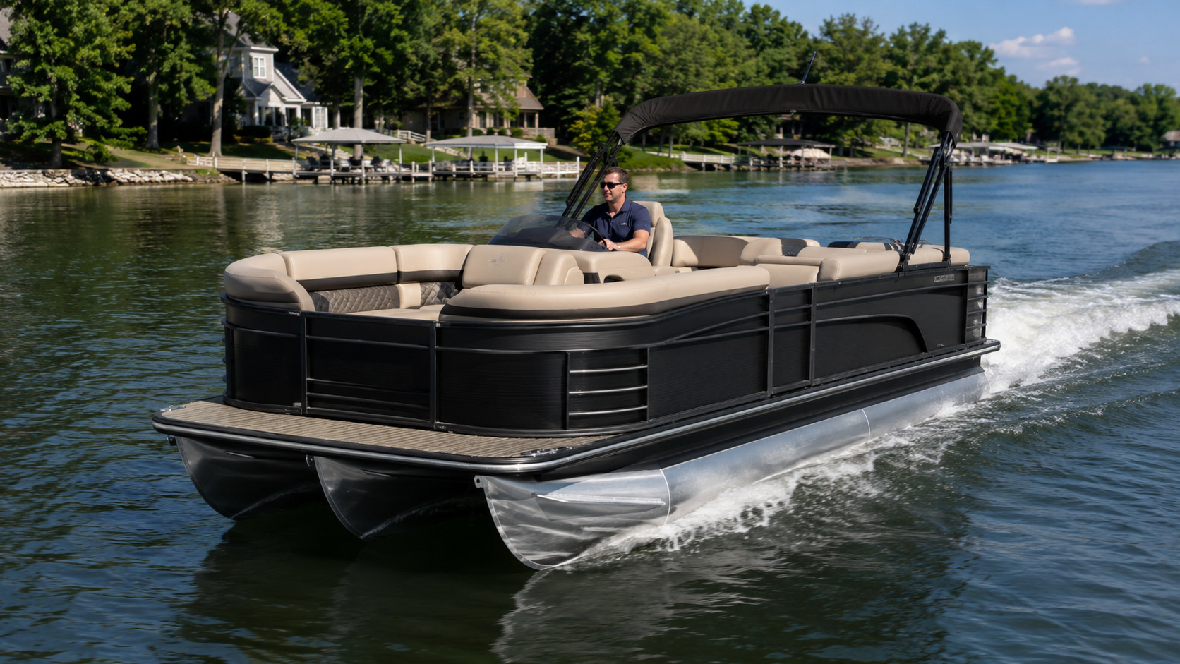bennington 25 lsb hero exterior 01