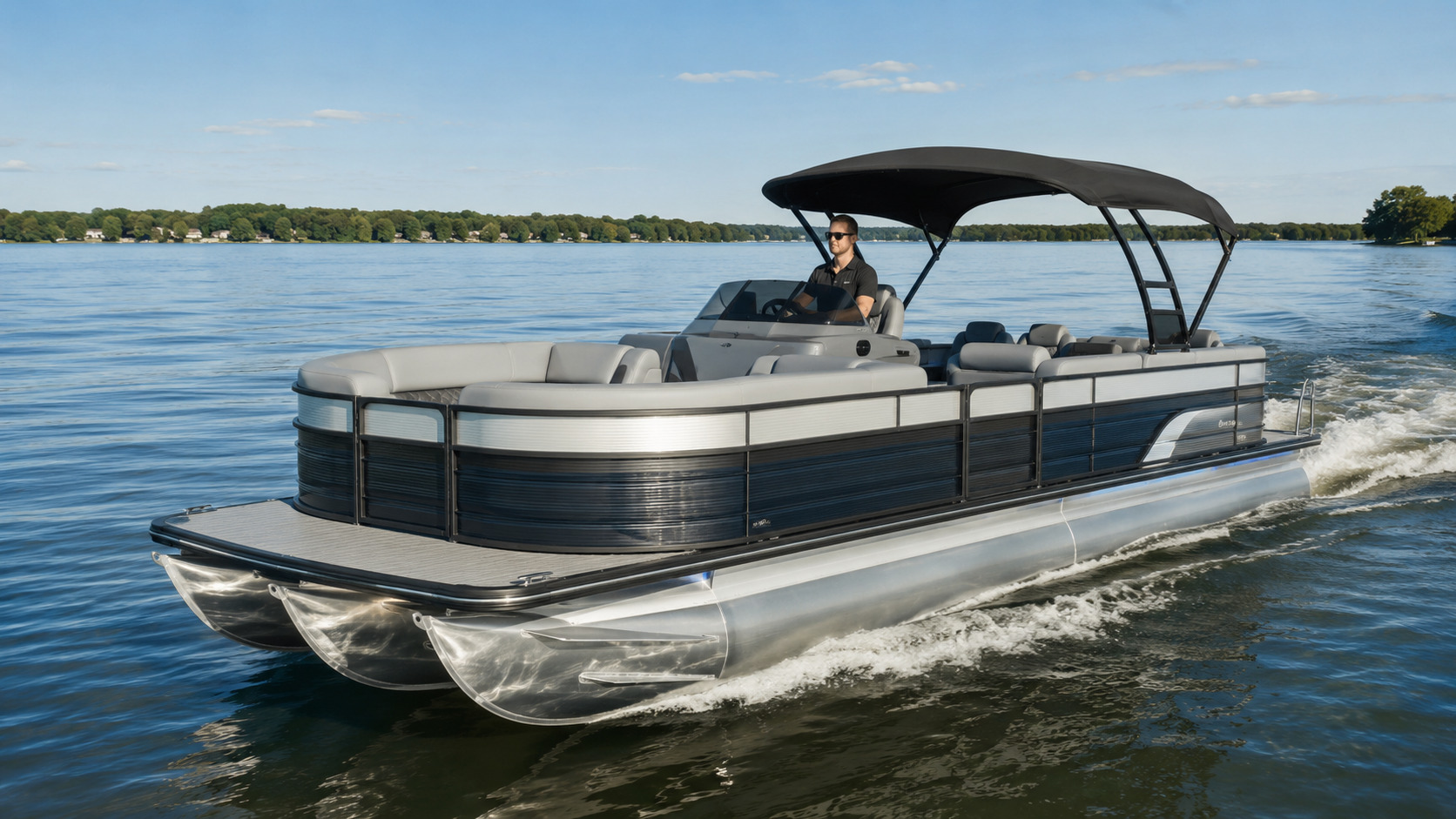 bennington 26 mfb front quarter running 01