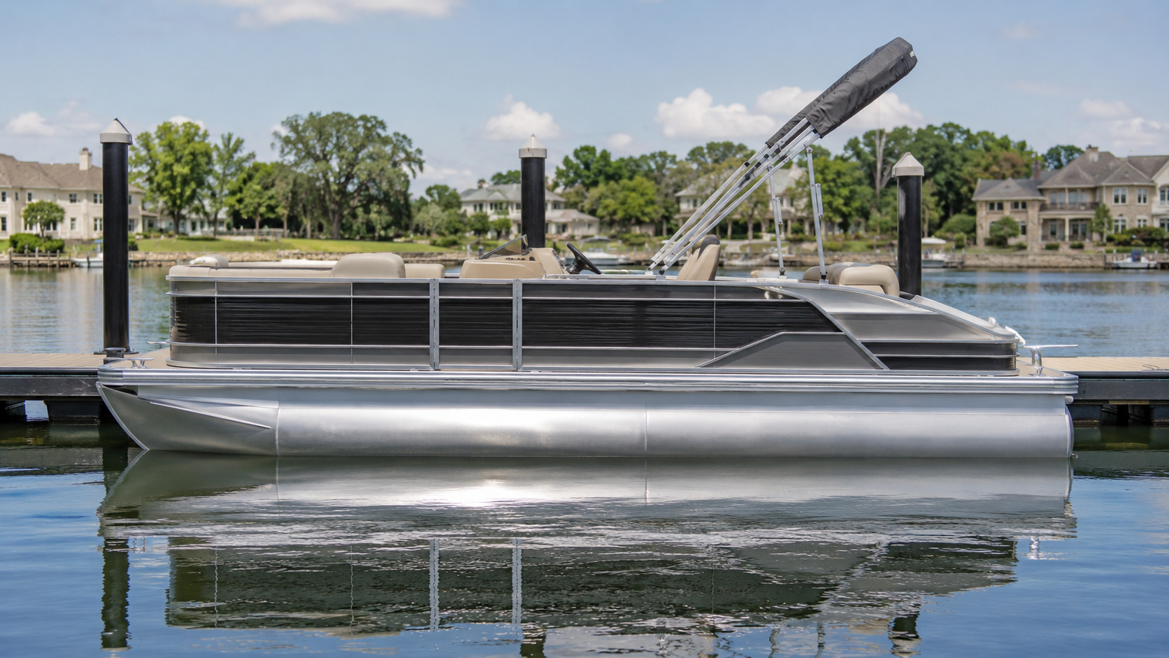 bennington 26 msb dockside profile 01