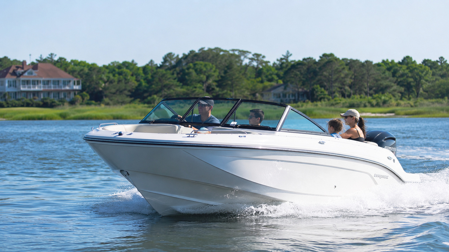 boston whaler 210 vantage 02