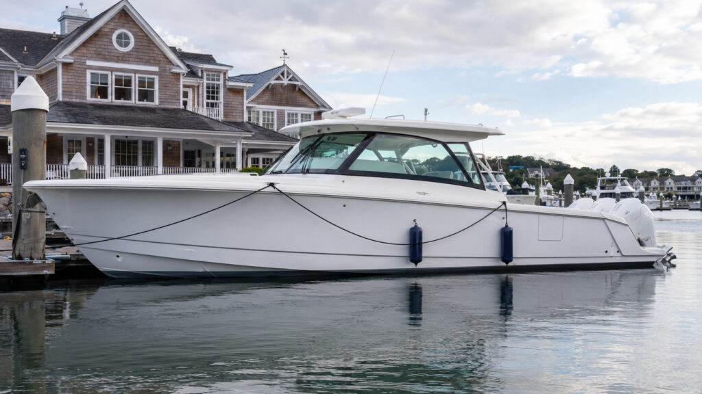 boston whaler 405 conquest 04