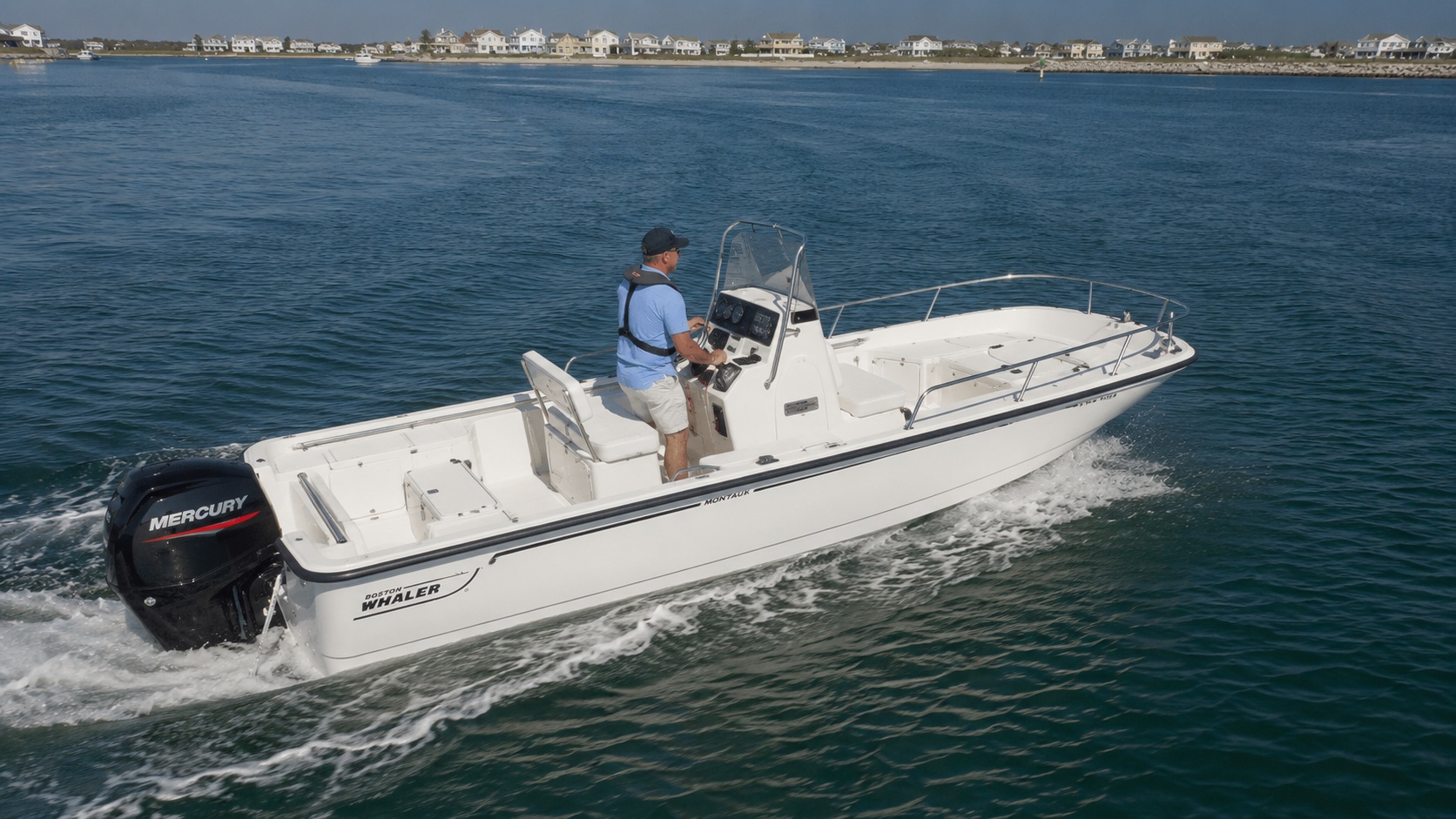 boston whaler montauk hero 03