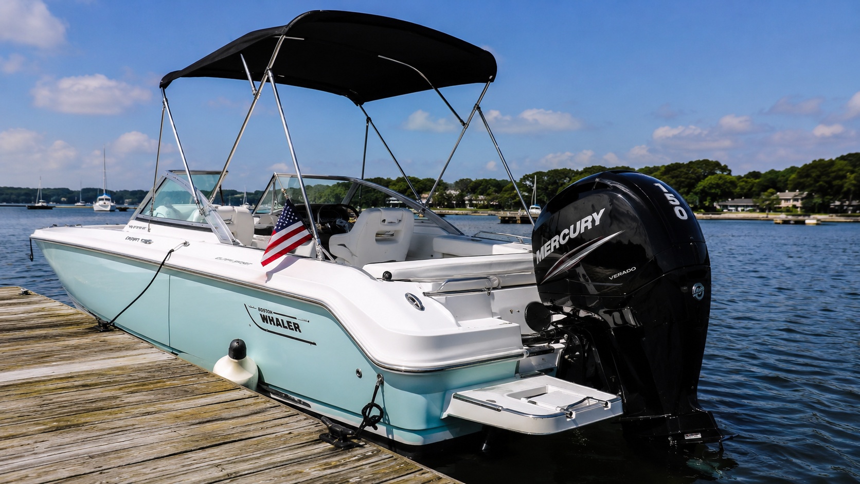 boston whaler super sport marina exterior 01