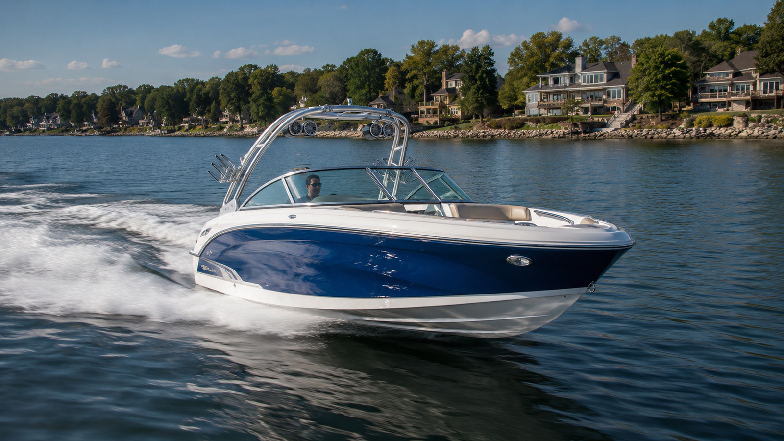 chaparral gts 28 surf front quarter running 02