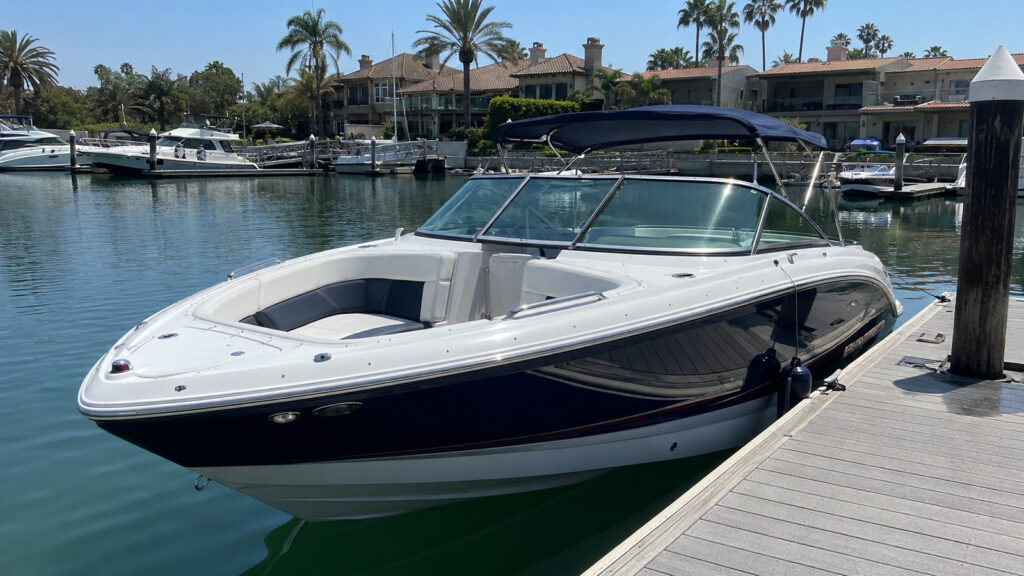 chaparral gts gts 1 bow on dockside 19