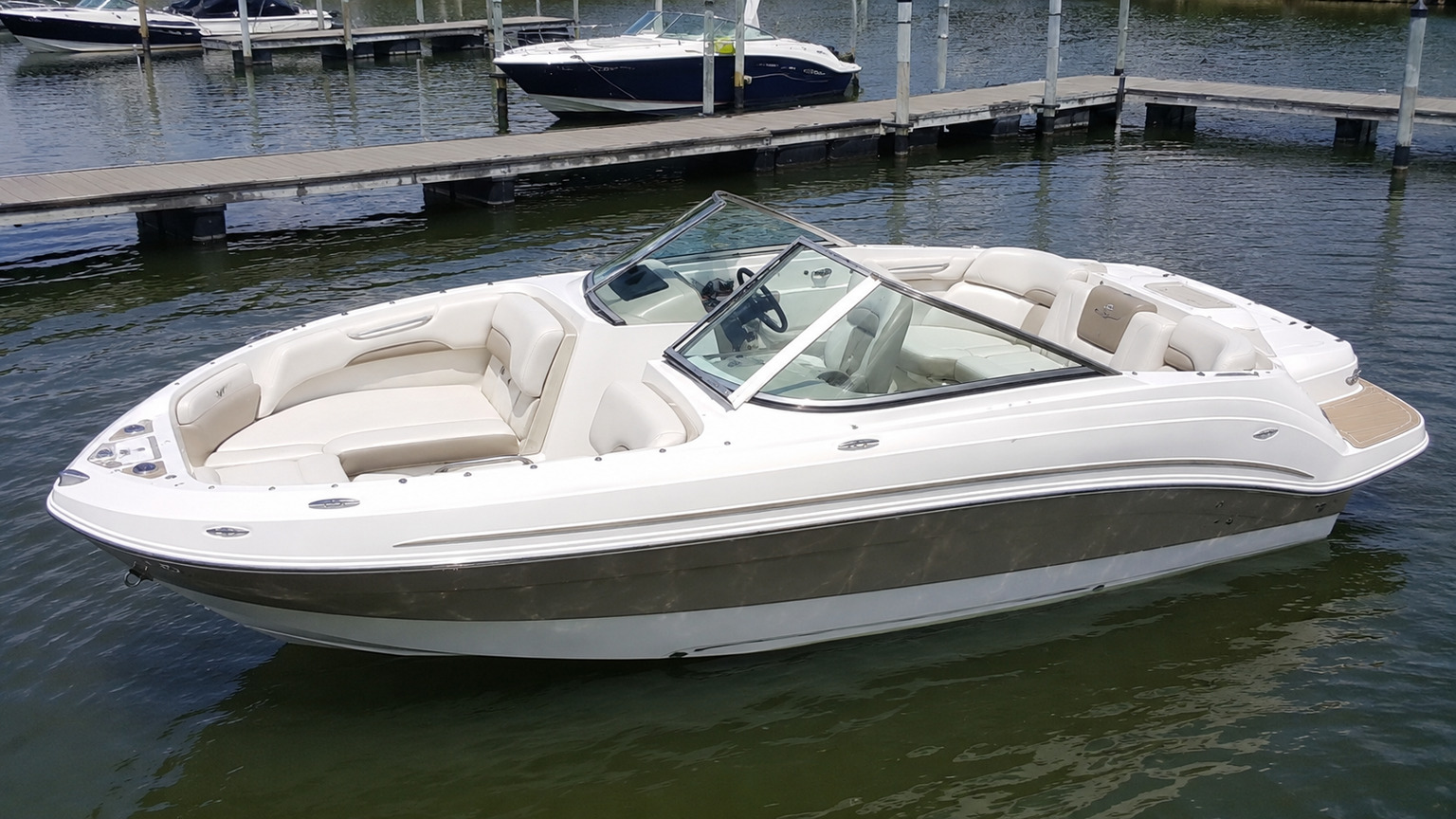chaparral ssi 21 ssi elevated exterior 05