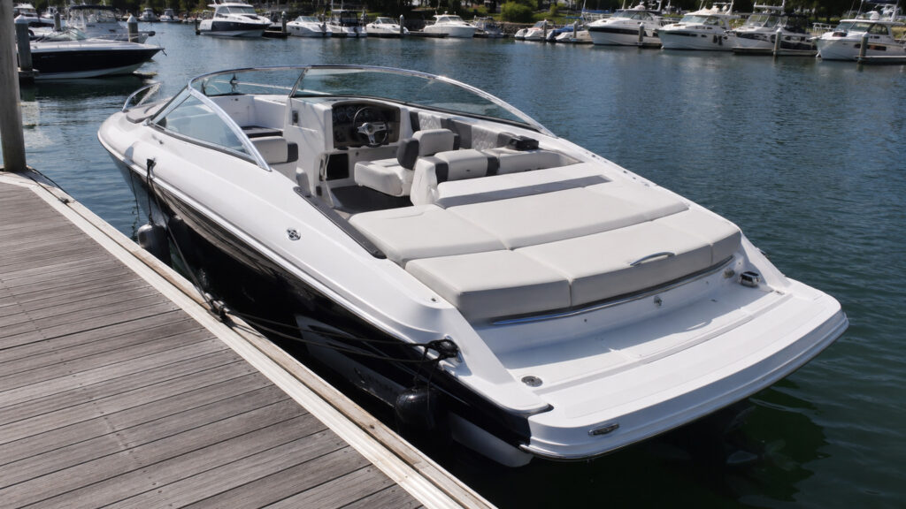 chaparral ssi 23 ssi boarding access angle 10