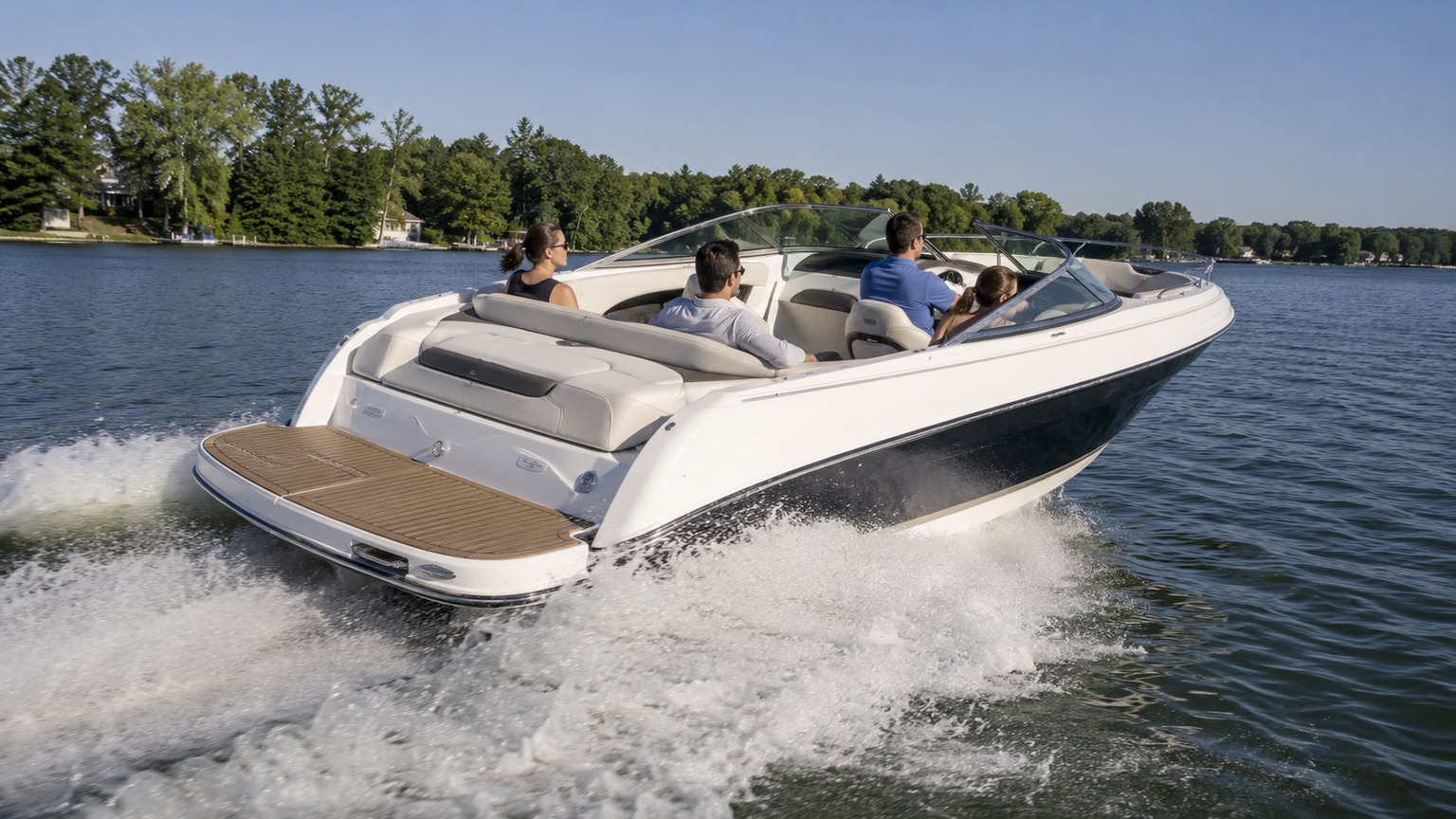 chaparral ssi 23 ssi rear quarter running 03