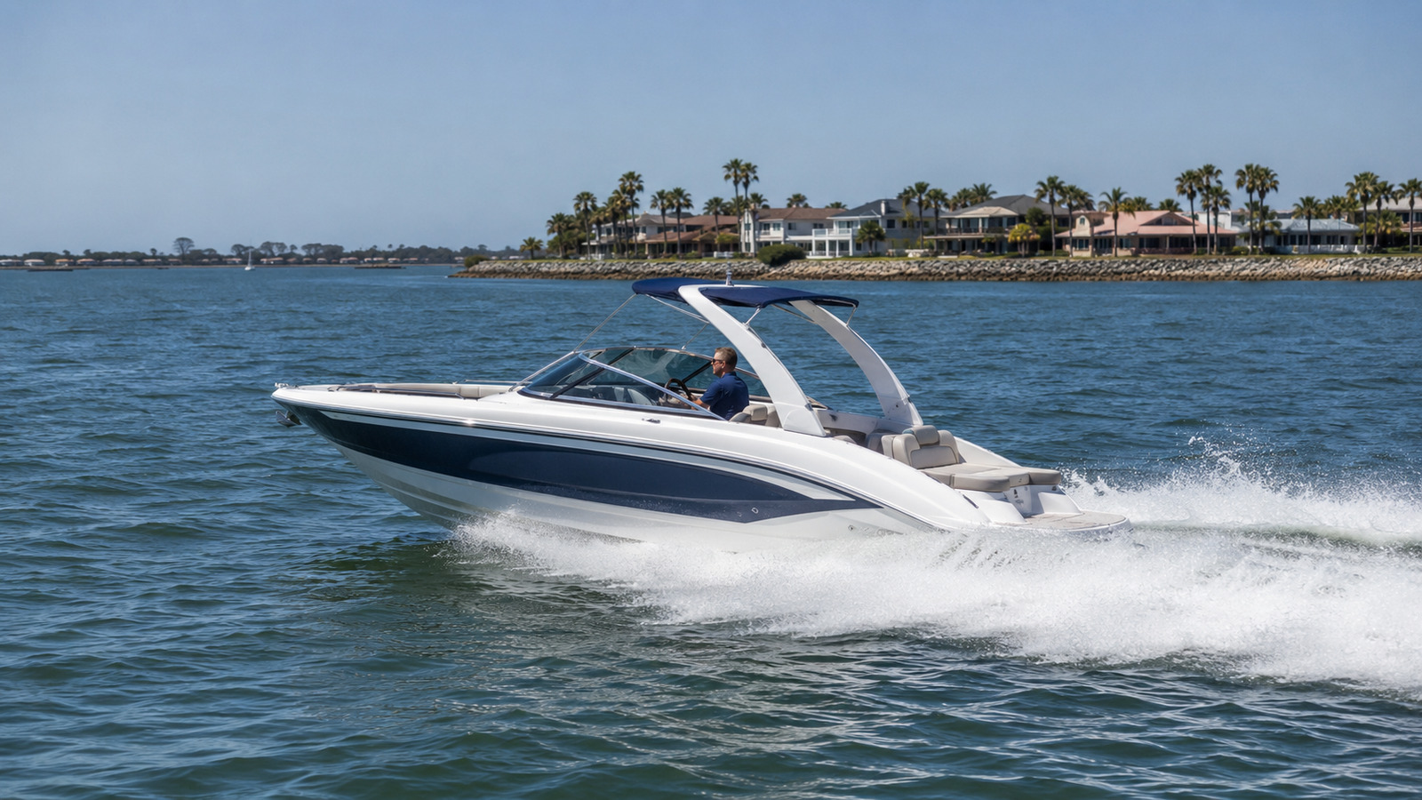 chaparral ssx ssx 4 port side light chop running 16