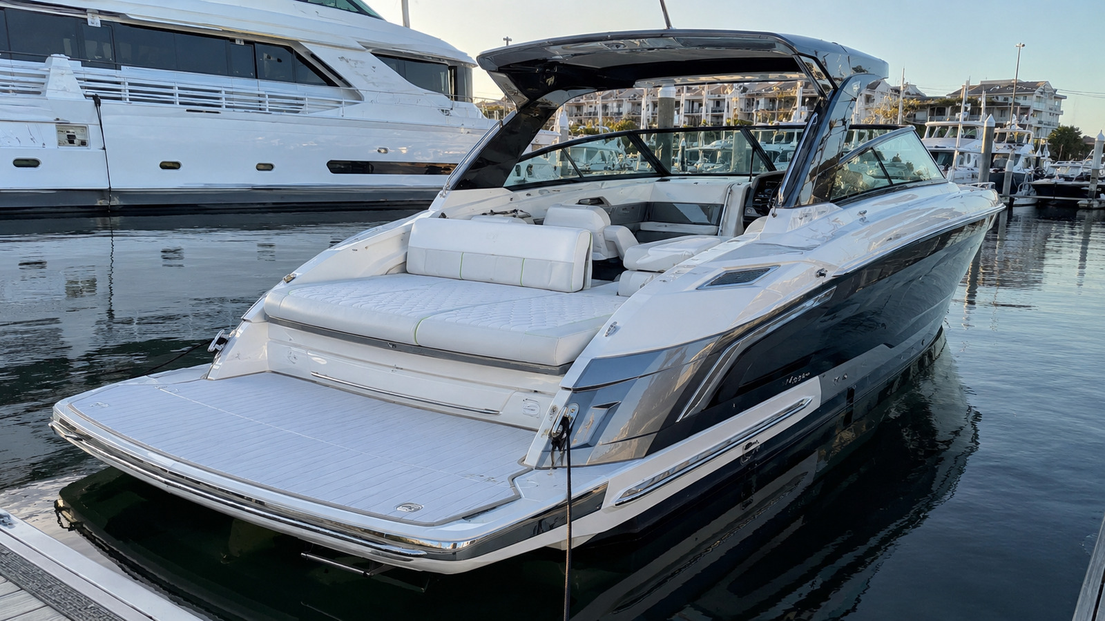 formula boats 360 crossover bowrider starboard stern quarter 17