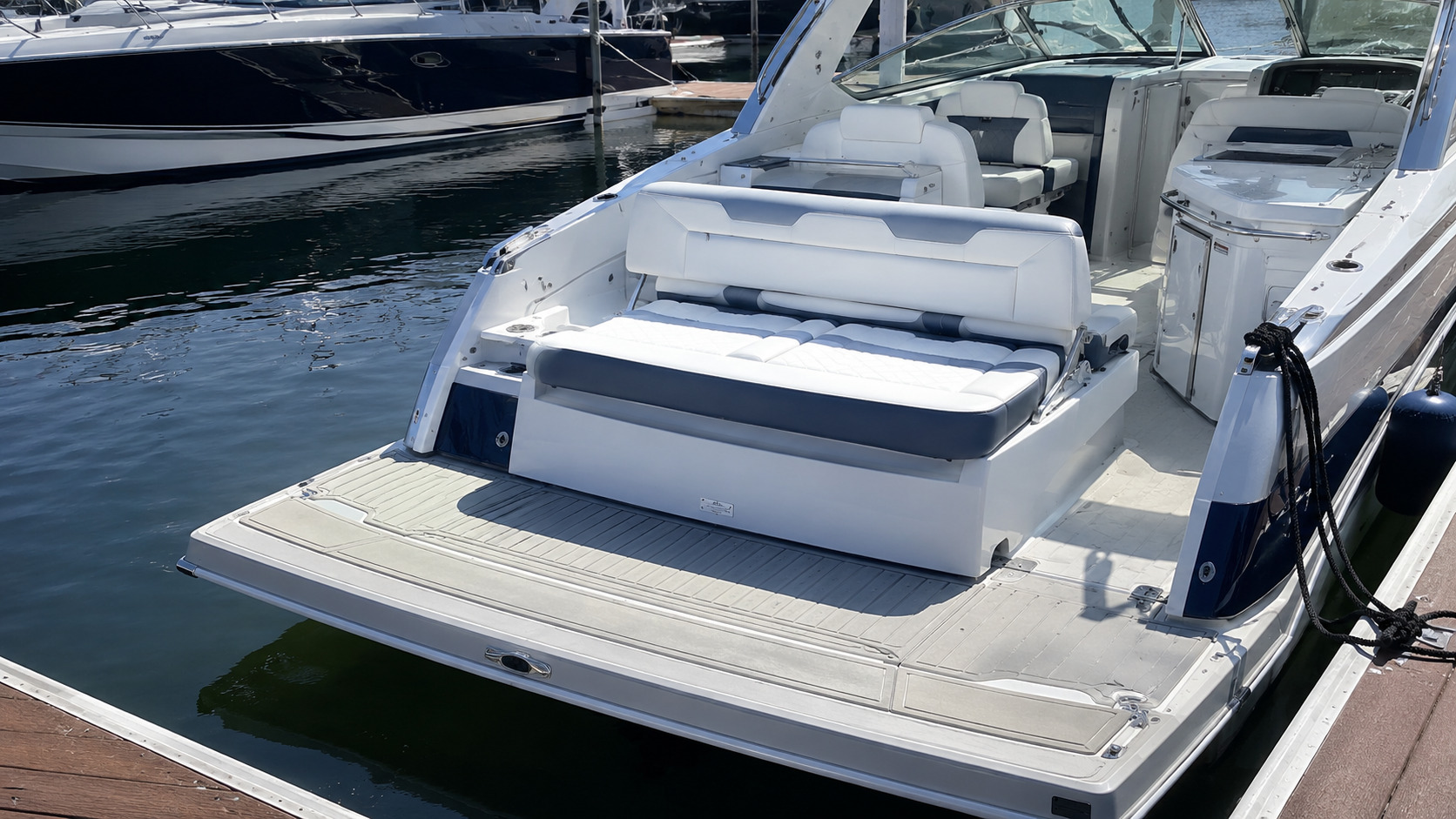 formula boats sun sport dockside profile 12