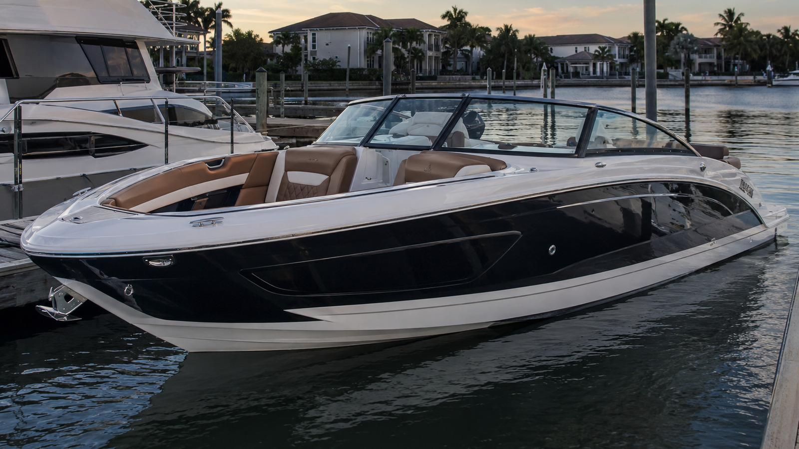 four winns h33 marina evening 18