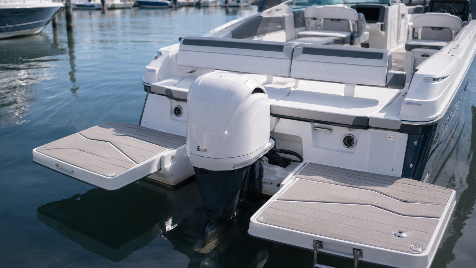 four winns h33 ob stern swim platform 09