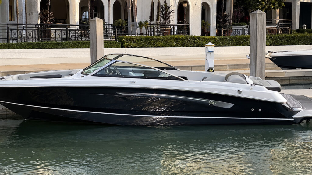 four winns h4 dockside profile 04